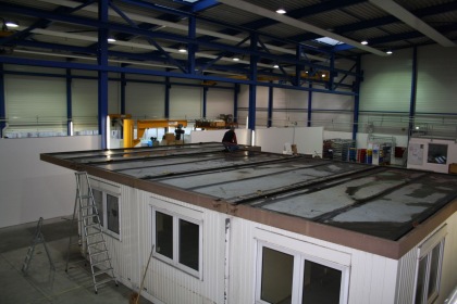 Aufstellen Hallencontainer 2012